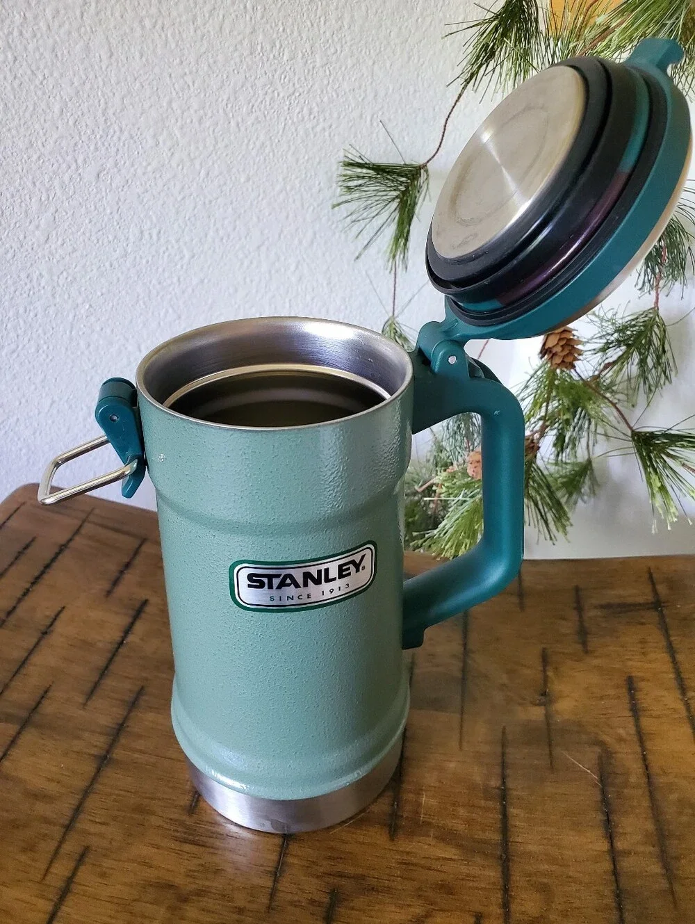 Stanley Classic Insulated Vacuum Coffee Beer Camping Stein Hammertone Green - Picture 3 of 13